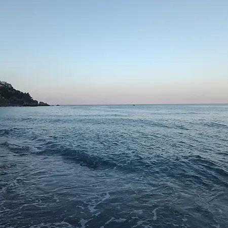 Lägenhet La Casa Dell'azzurro Santa Margherita-Sant'Alessio Siculo